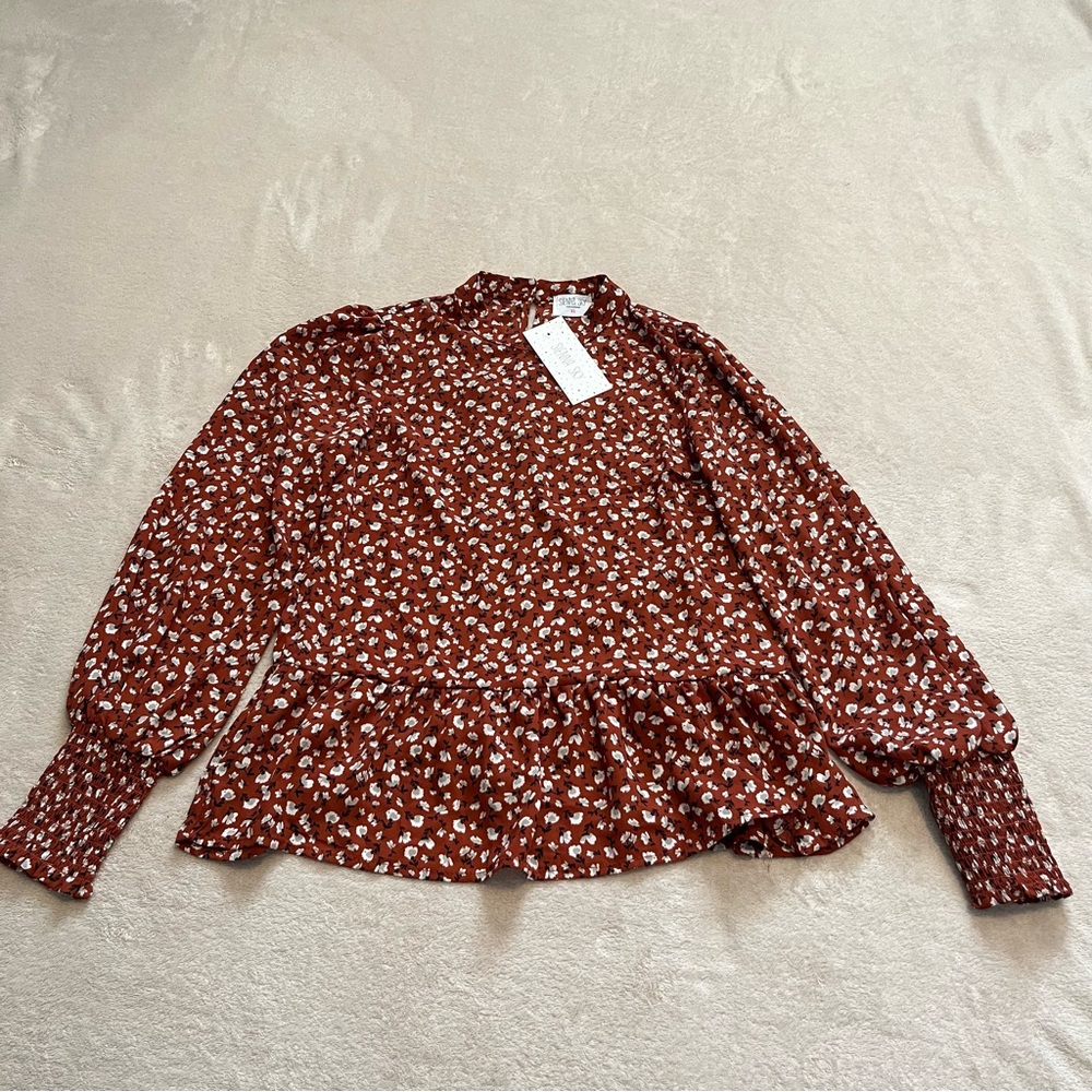 Sienna Sky Women's Brown Floral Top
